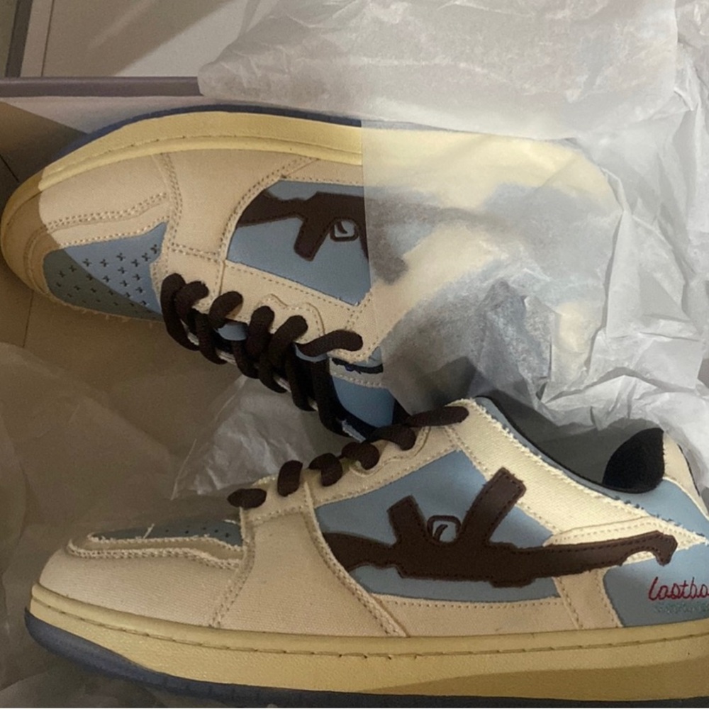 Lost boy shoes brand new unworn